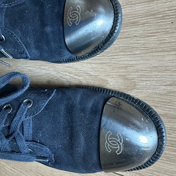 Chanel suede interlocking cc logo combat boots - Picture 3 of 6